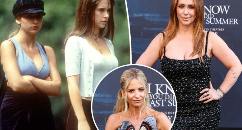 Jennifer Love Hewitt has ânot talkedâ to Sarah Michelle Gellar since age 18